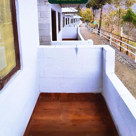 Golden Peak Resort Lakhwar Luaran gambar