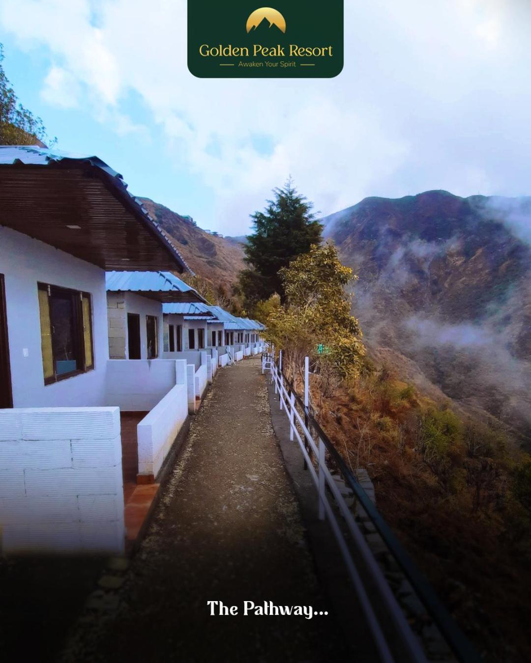 Golden Peak Resort Lakhwar Luaran gambar